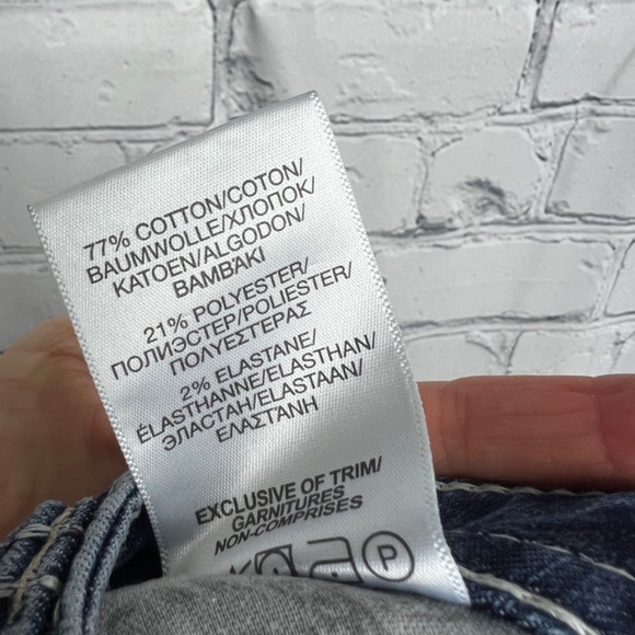 |•SILVER JEANS•| 'Berkley Short' Stretch Jean Shorts W26xL3 - Picture 10 of 13